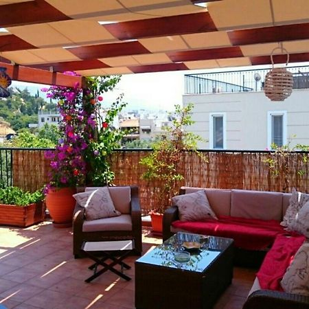 Cozy Apartment In Acropolis With Roof Garden Atenas Exterior foto